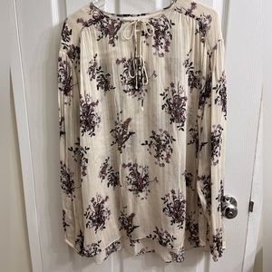 Aritzia Wilfred Floral Blouse / Long Sleeve